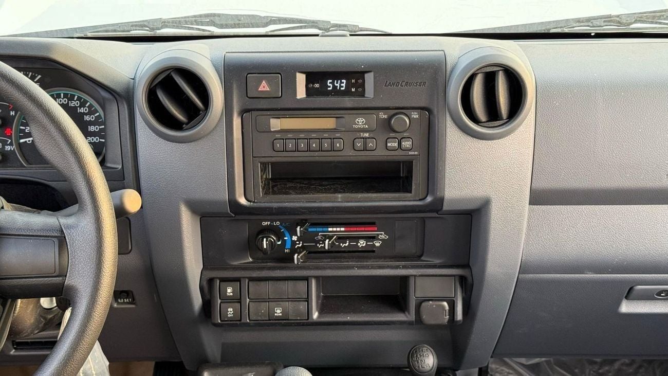 تويوتا لاند كروزر 70 LC 78 4.0 V6 PETROL MANUAL