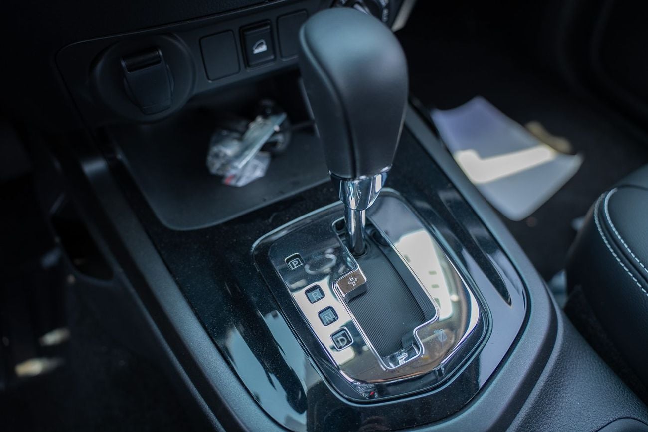 Nissan Navara PRO-4X Off-Road | 2.5L Diesel 4WD A/T (Only For Export)