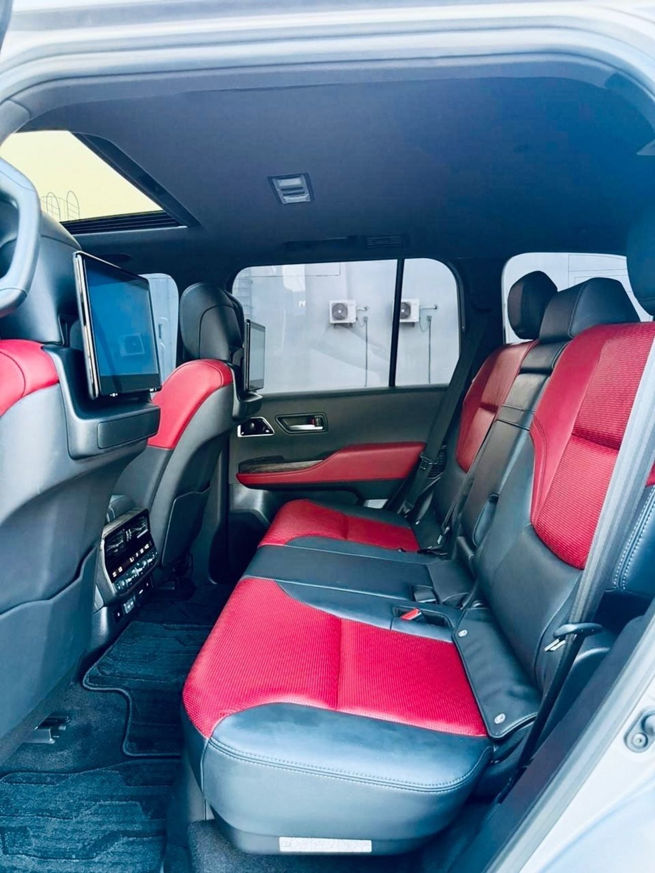 Toyota Land Cruiser VXR