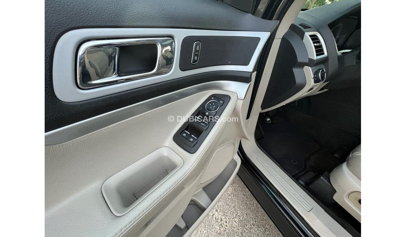 Ford Explorer FORD EXPLORER 2013 GCC XLT FULL OPTIONS IN PERFECT CONDITIONS