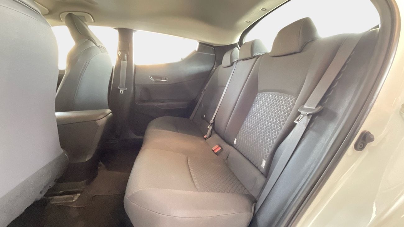 تويوتا CHR 1.8 VVT I-HYBRID GX AUTO | شامل الضمان | 0 ﺪﻔﻋﺓ ﺃﻮﻟﻯ