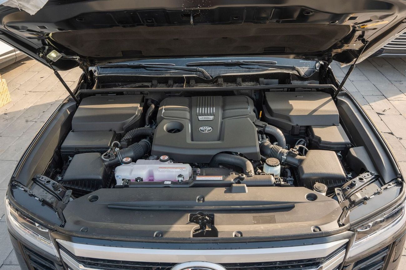 تويوتا لاند كروزر 2026 Toyota Land Cruiser VXR Twin Turbo 3.5L AT Petrol (Black)