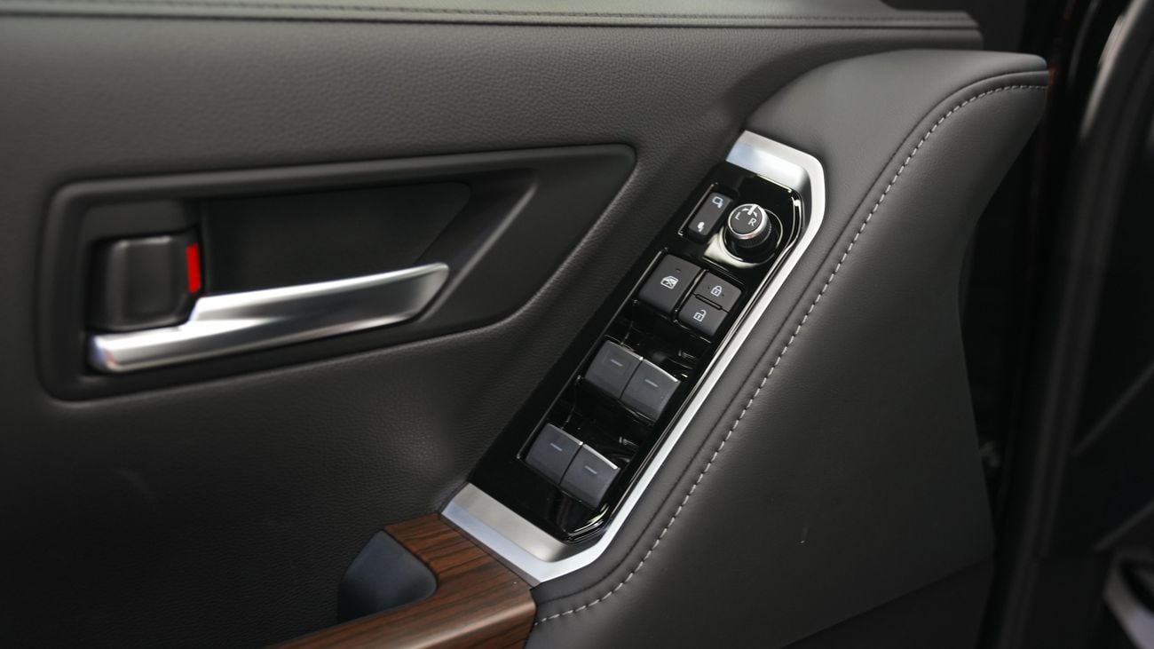 Toyota Land Cruiser GXR