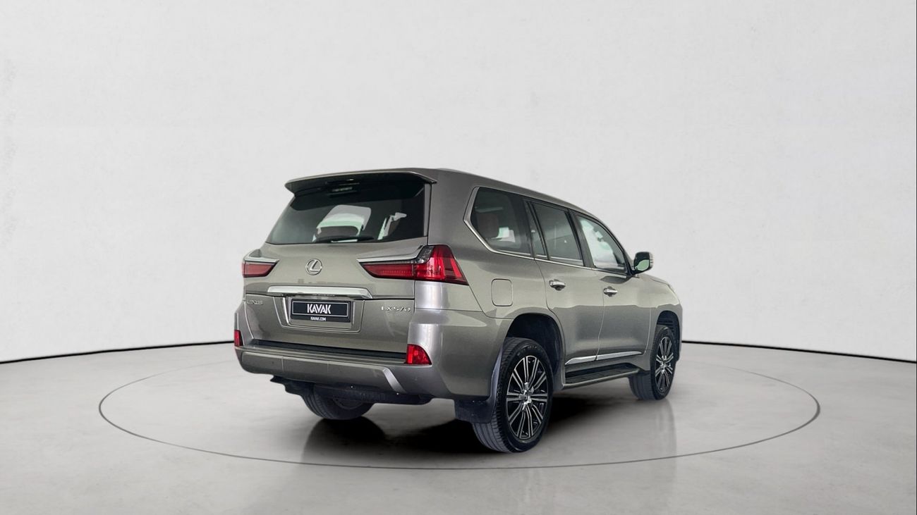 لكزس LX 570 Platinum | upto AED 20,000 Ramadan Discount | شامل الضمان | 0 ﺪﻔﻋﺓ ﺃﻮﻟﻯ