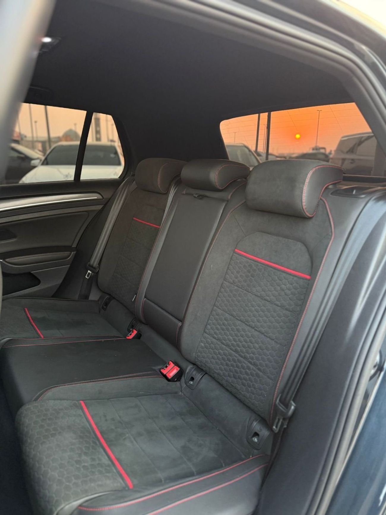 Volkswagen Golf GTI SEL 2.0T