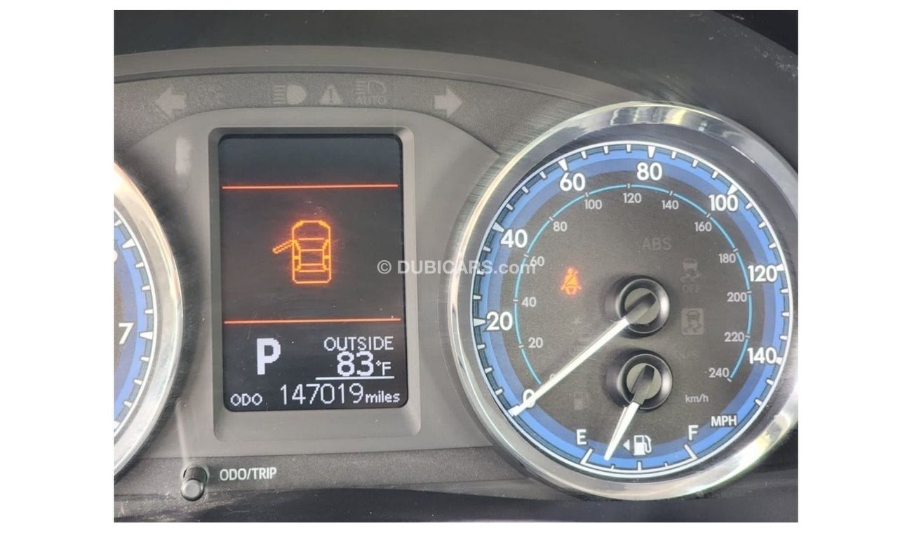 تويوتا كورولا SE