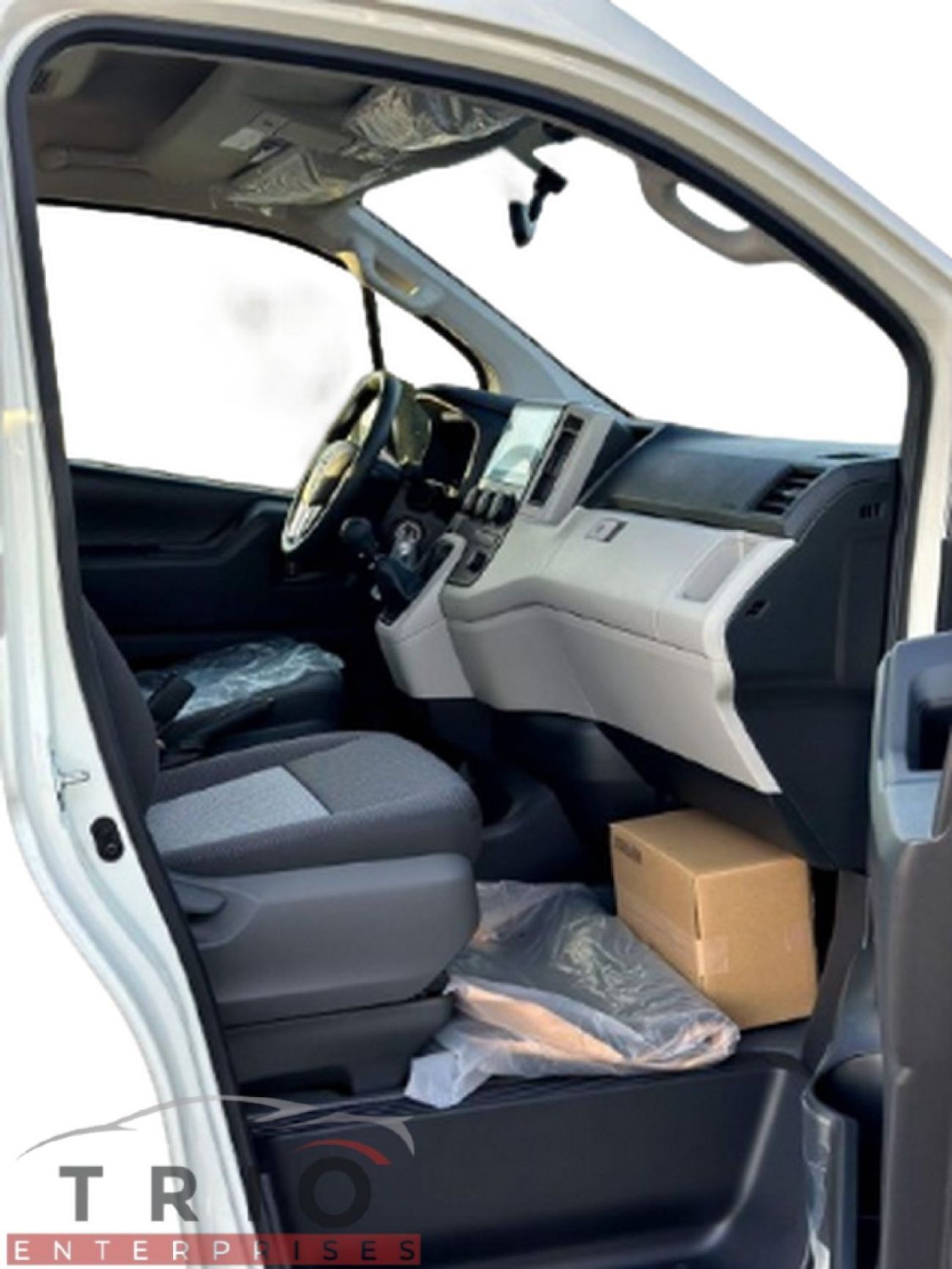 Toyota Hiace Toyota Hiace- 2.8L- Diesel - Manual Transmission - 13 seater - 2026 YM