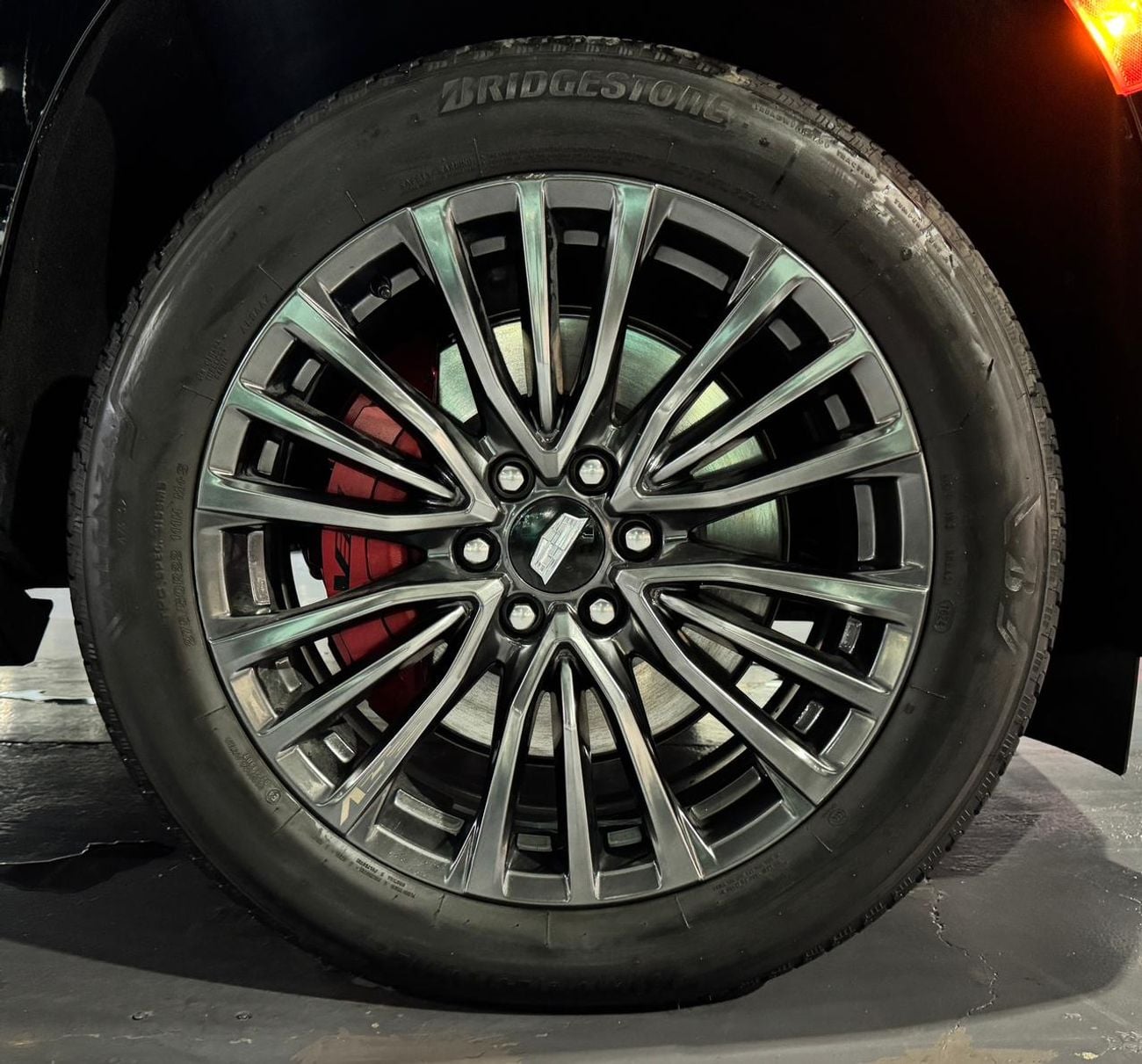 كاديلاك إسكالاد V SERIES