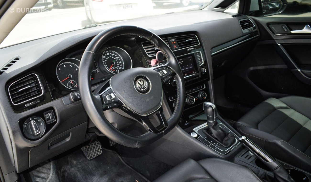 Volkswagen Golf TSI