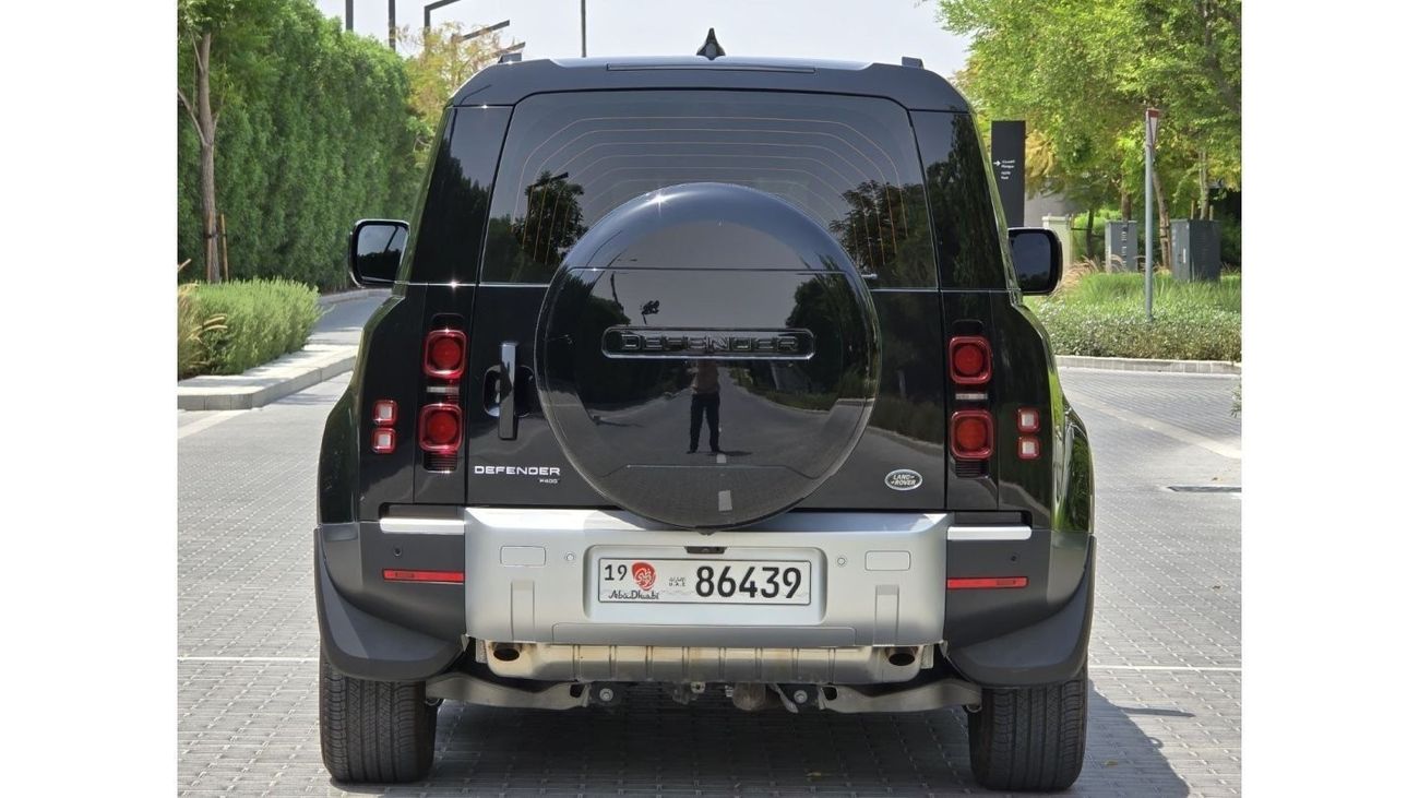 Land Rover Defender DEFENDER 2023 GCC V6 UNDER WARRANTY TILL 150000 KM 5 YEARS // LOW MILEAGE // PERFECT CNDITION