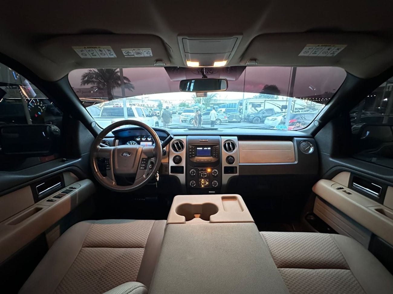 Ford F-150 XLT CREW CAB