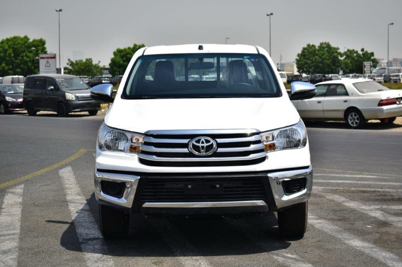 تويوتا هيلوكس GL 2.4L Double Cab Utility
