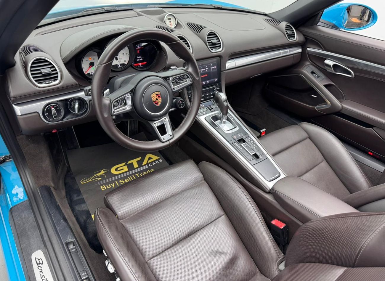 Porsche 718 Boxster GTS 2.5L 2019 Porsche 718 Boxster GTS, Porsche Service history, 1 Year Warranty, GCC