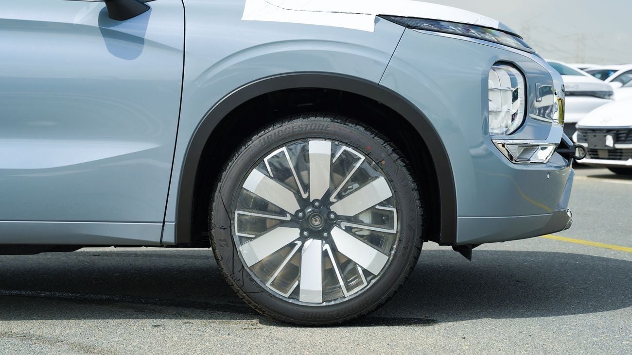 ميتسوبيشي آوتلاندر جديد كليًا 2026 ميتسوبيشي أوتلاندر بريميوم (G09)  2.5 لتر | 7 مقاعد | SUV | مواصفات الخليج | للتصدير