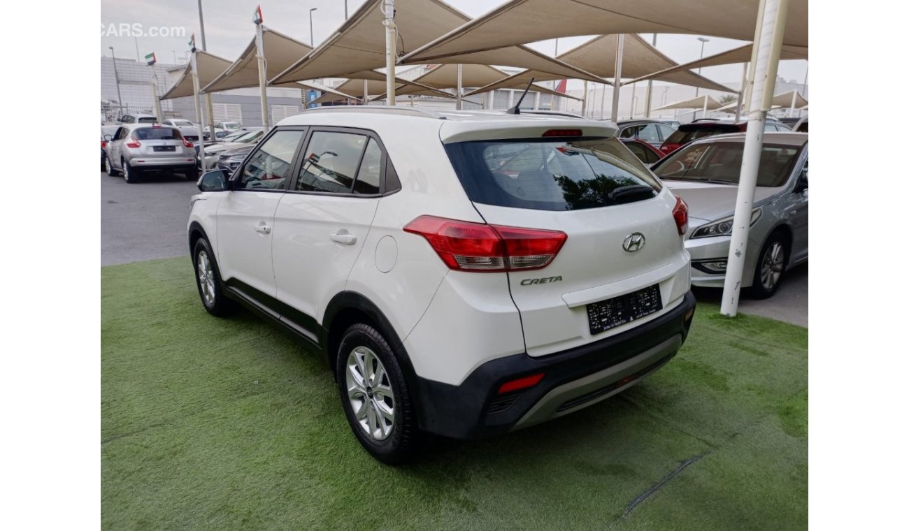 Hyundai Creta Gulf model 2020, agency dye CC1600, cruise control, sensor wheels, in excellent condition, you do no