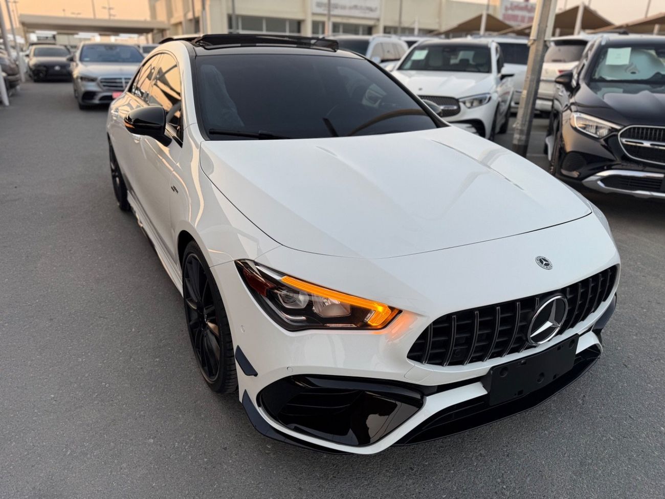 Mercedes-Benz CLA 35 AMG Std 2.0L