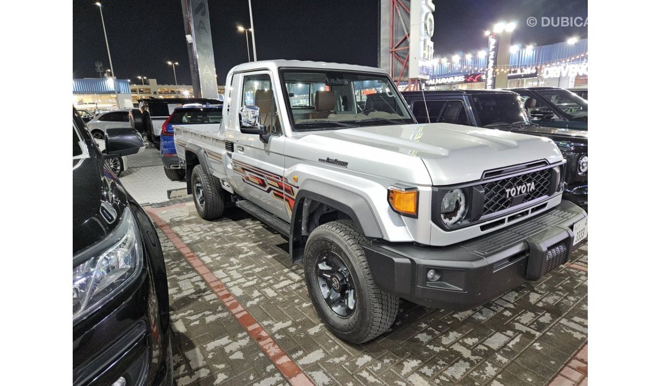 Toyota Land Cruiser Pick Up