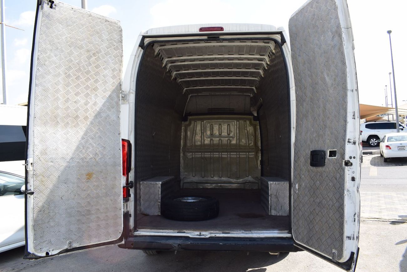 Peugeot Boxer 2.2L Diesel (L4H3)