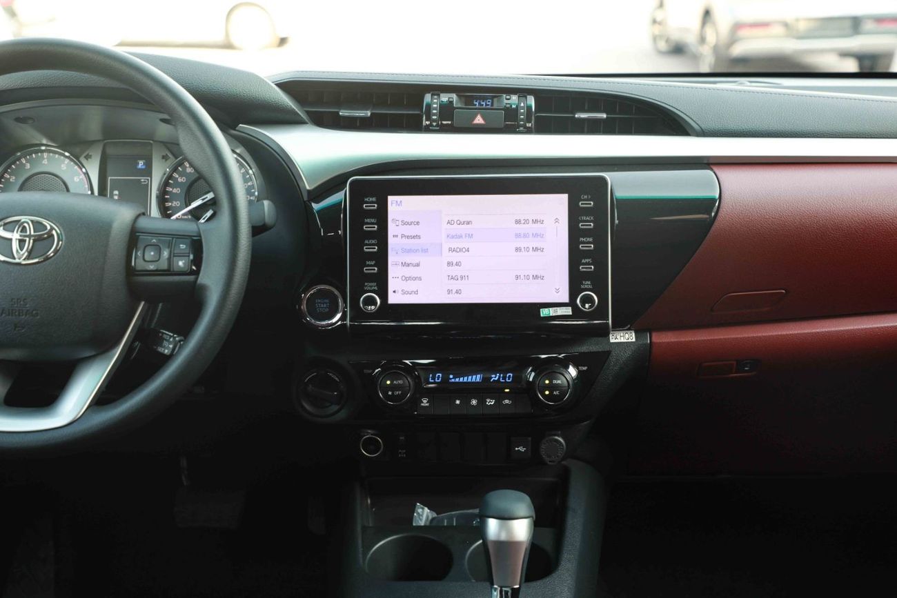 Toyota Hilux 2025 TOYOTA HILUX SR5 4.0 - ATTITUDE BLACK inside RED | Export Only