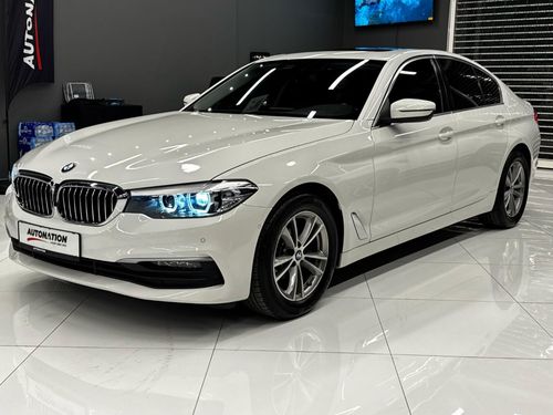BMW 520i Middle East Edition 2.0L 1,700 Bank installments