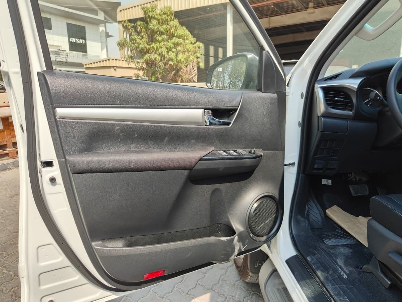 تويوتا هيلوكس Toyota Hilux 2.4 AT Diesel Full option 2025