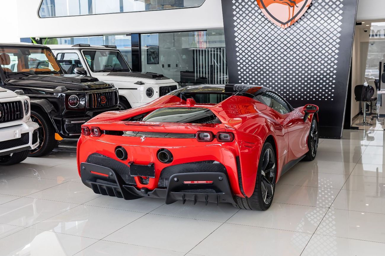 Ferrari SF90 Spider Ferrari SF 90 Spyder Hybrid - Red - 2023 - Perfect Condition
