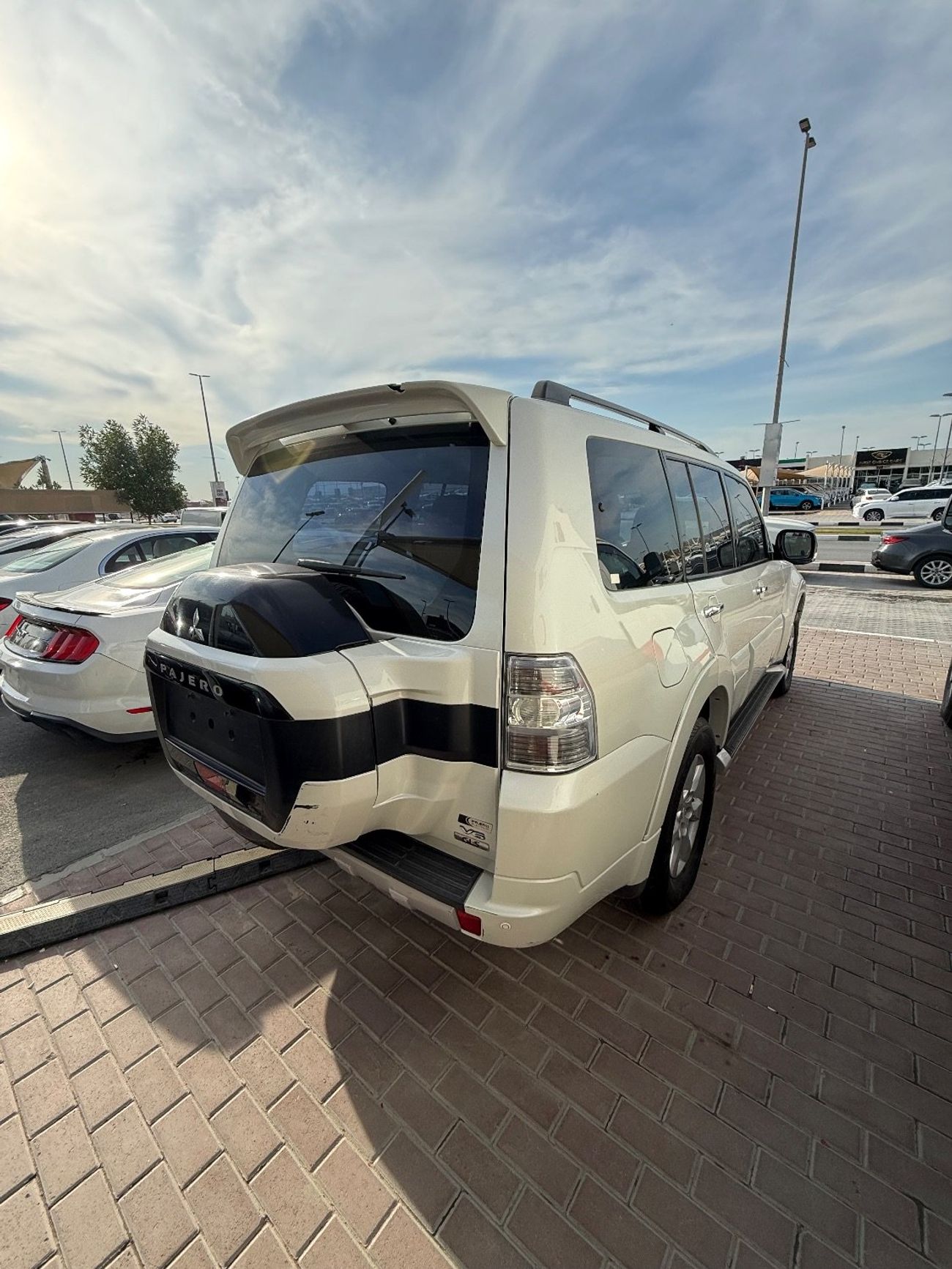 ميتسوبيشي باجيرو Std 3.5L