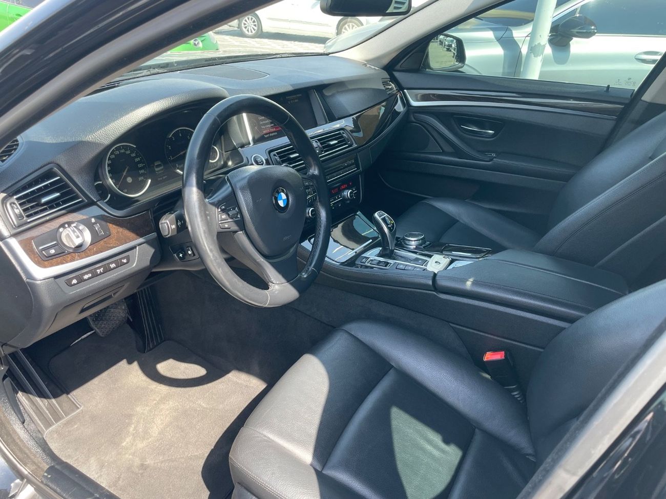 بي أم دبليو 528 جران توريزمو بي ام دبليو 528 وارد كوريا فل اوبشن نظيفة جدا ًبدون حوادث