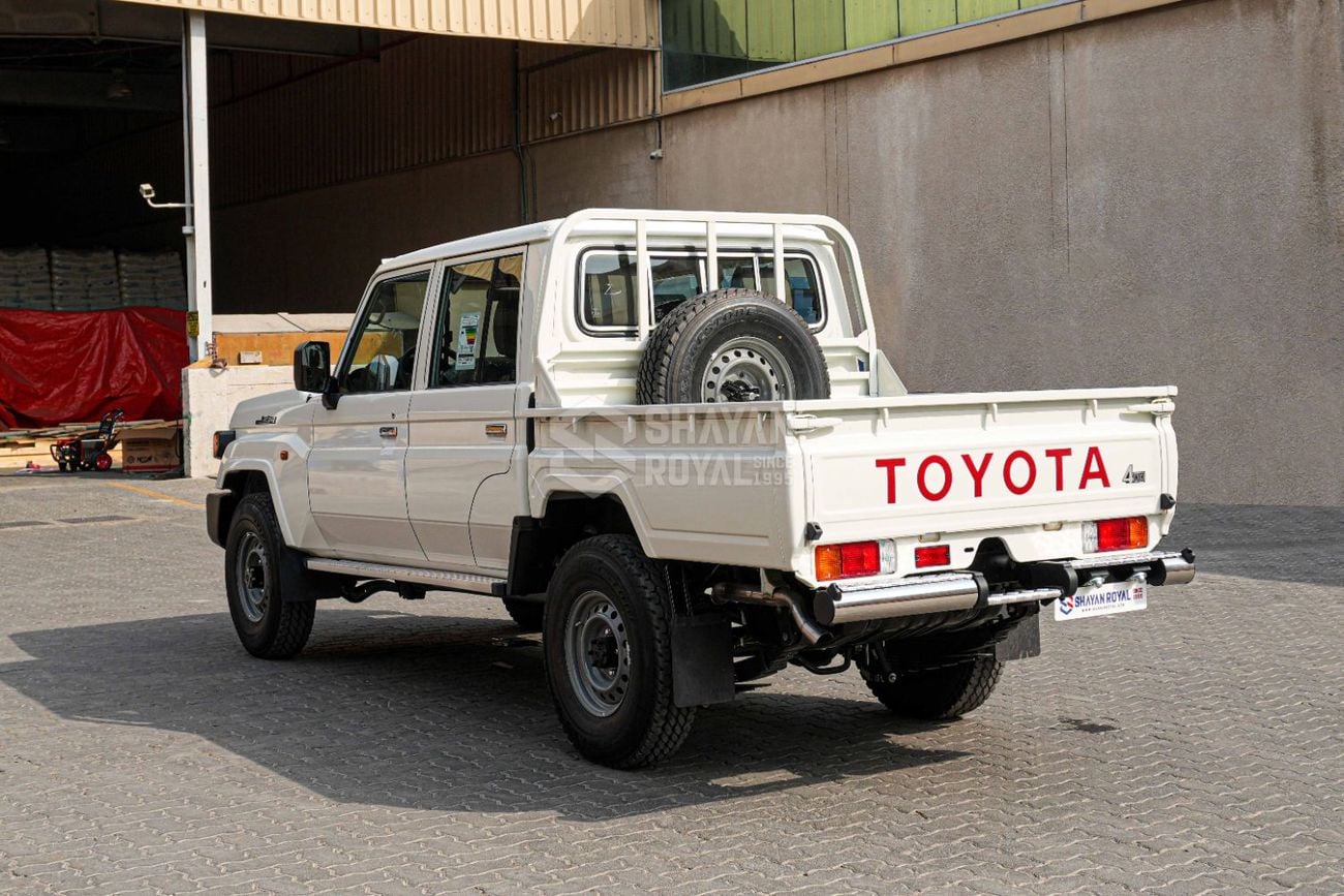 Toyota Land Cruiser Pick Up LC79 2.8L DIESEL STANDARD-E DC MT WITH DIFF-LOCK 2026MY