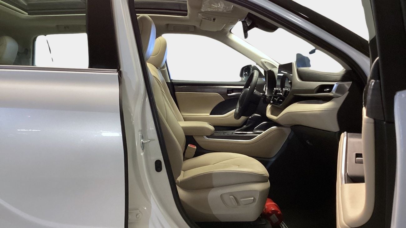 تويوتا هايلاندر VXR | upto AED 20,000 Ramadan Discount | شامل الضمان | 0 ﺪﻔﻋﺓ ﺃﻮﻟﻯ