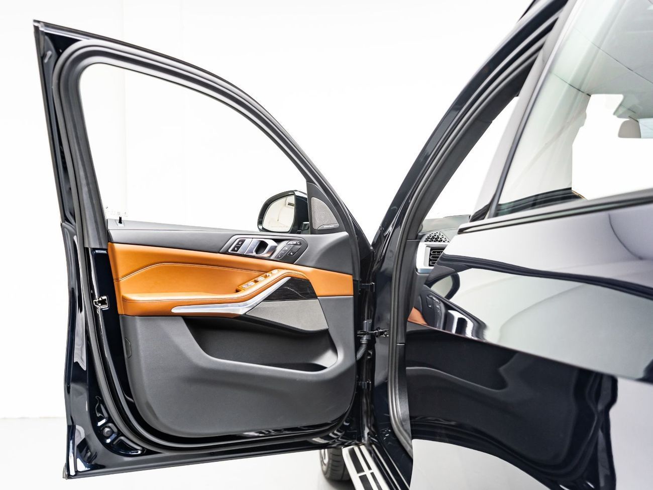 BMW X7 xDrive40i Luxury M Sport Package 3.0L 2025 BMW X7 xDrive40i, 2029 BMW Warranty + Service Contract, L