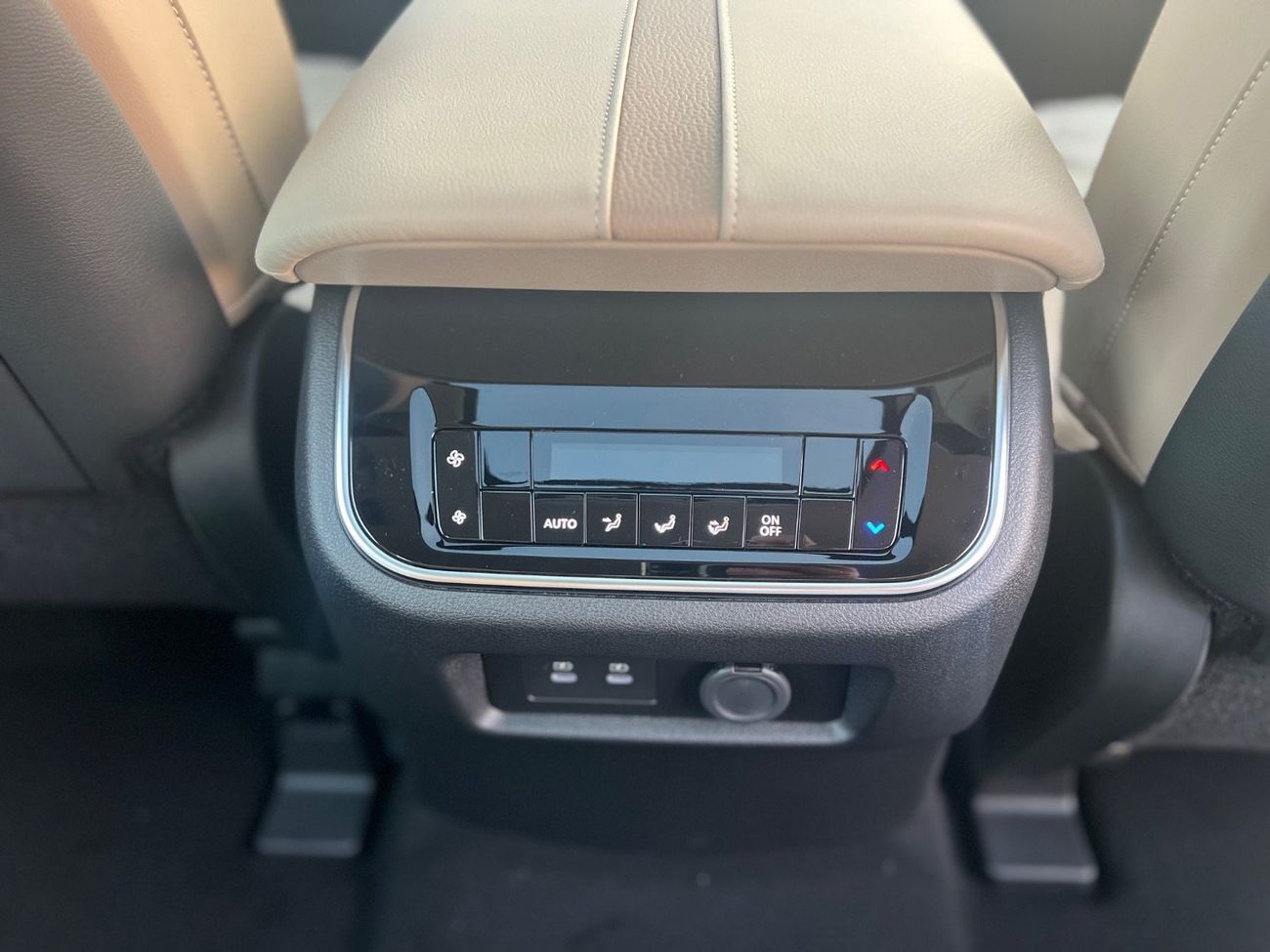 Nissan Patrol SE Platinum City 3.8L