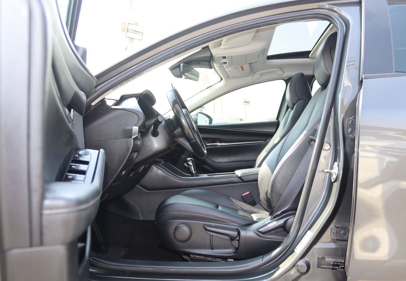 Mazda 3 Intense 2.0L Mazda 3 - 2.0 L - 2023 - GCC - Accident-Free - Low mileage - In Excellent Condition