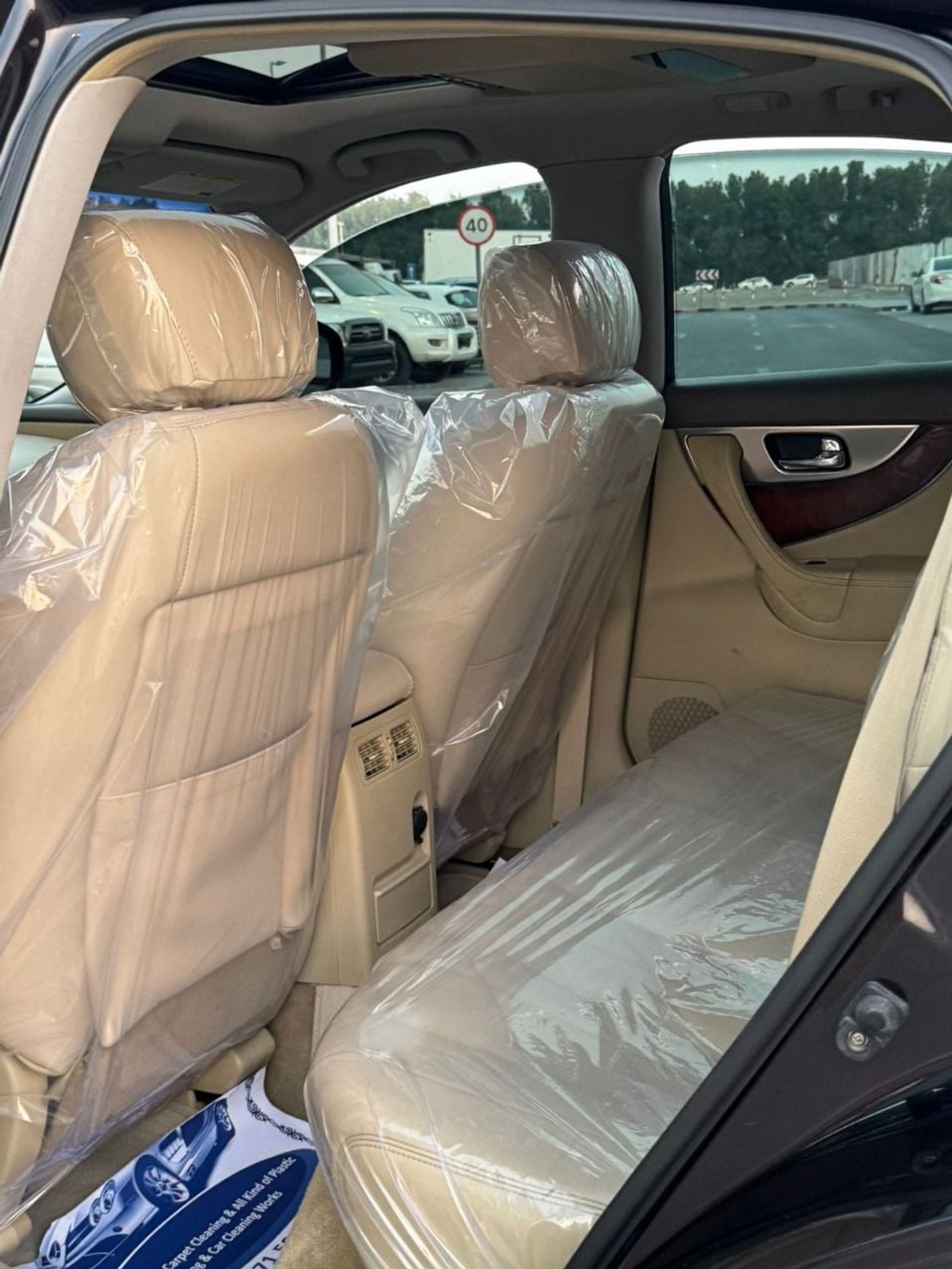 Infiniti FX35 Full option with sunroof