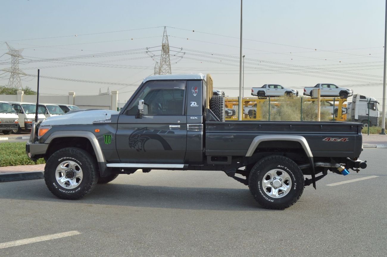Toyota Land Cruiser Pick Up GX