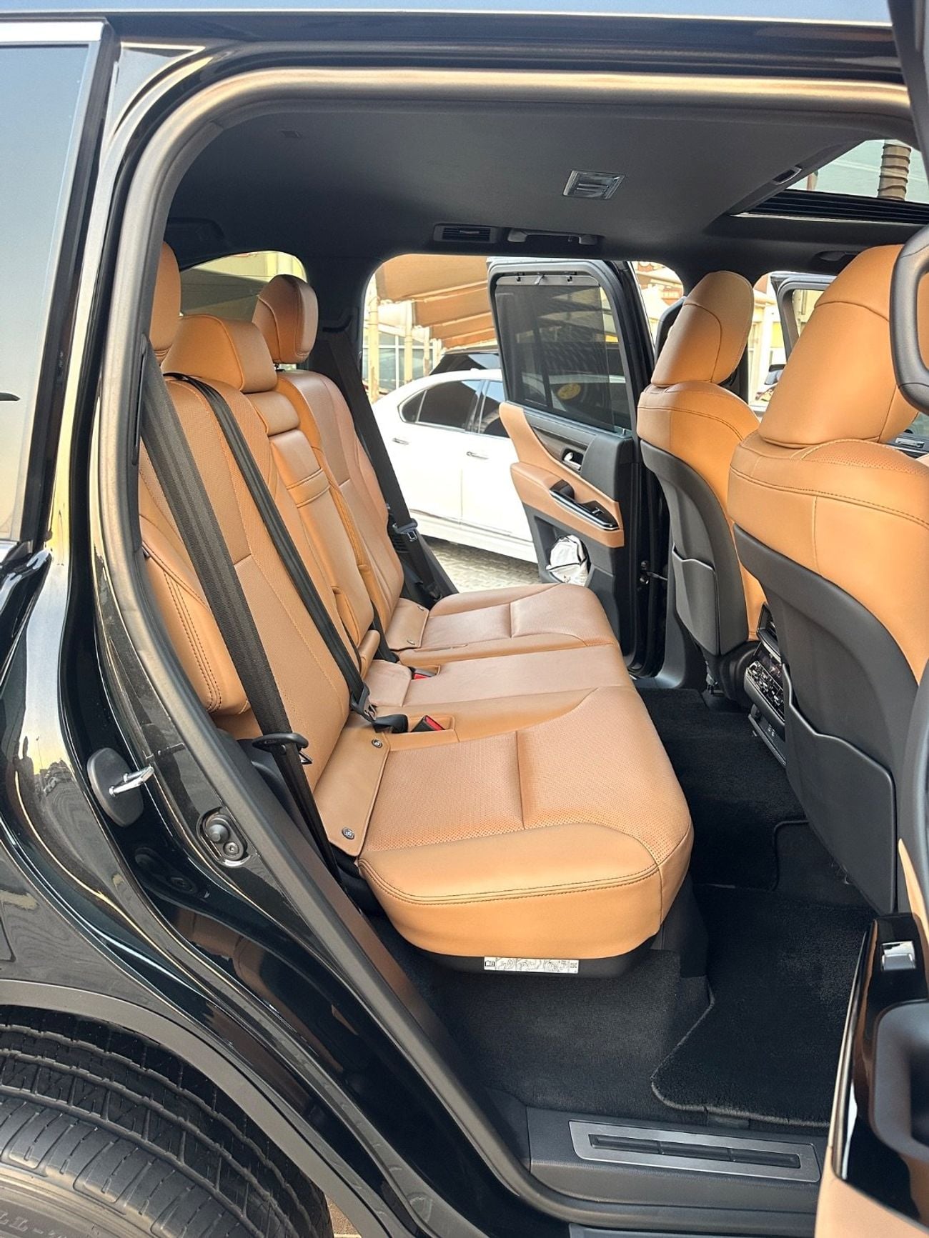لكزس LX 600 PRESTIGE