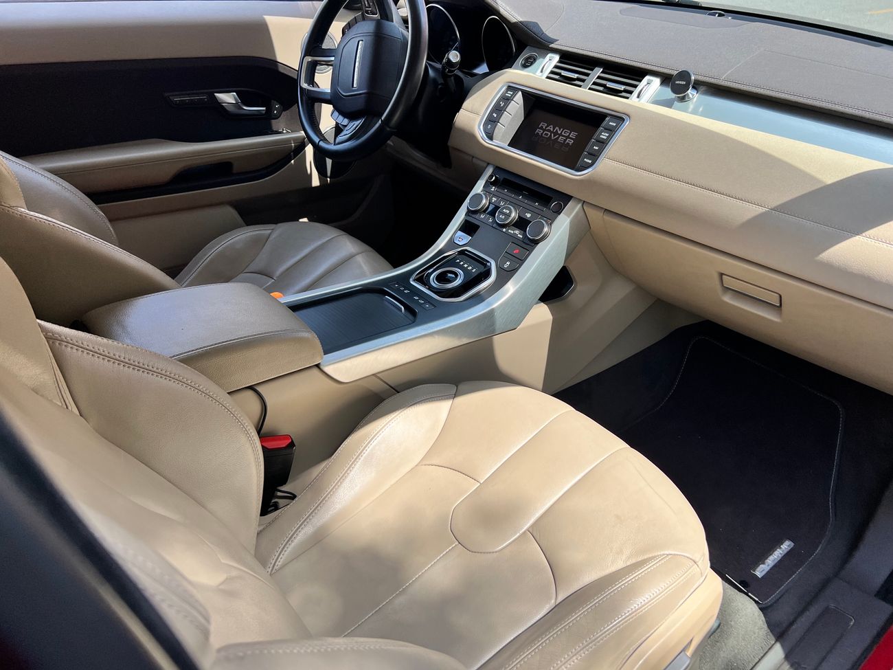 لاند روفر رانج روفر إيفوك