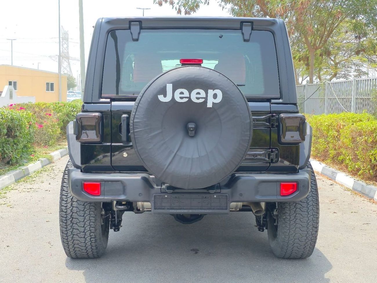 Jeep Wrangler Unlimited Sport 3.6L A/T 2020 GCC FULL BODY KIT WITH WARRANTY IN MINT CONDITION