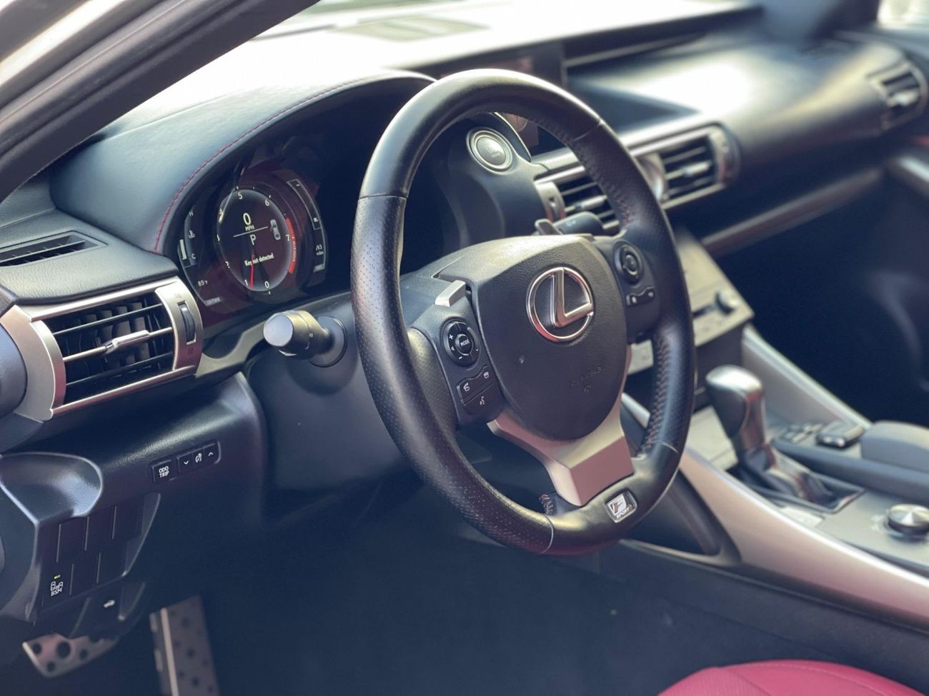 Lexus IS350 F Sport 3.5L (312 HP) F-SPORT 3.5L V6 / FULL OPTION / IN PERFECT CONDITION