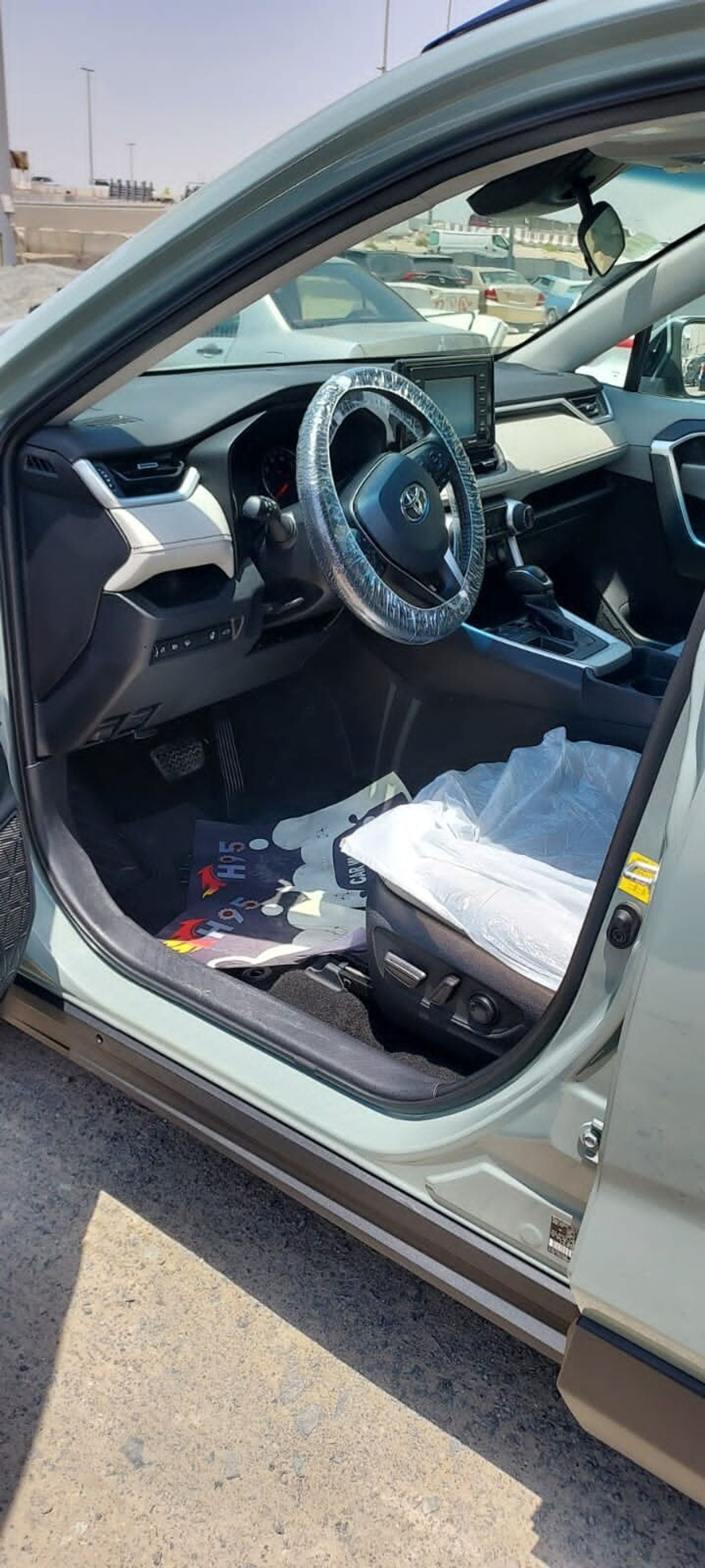 Toyota RAV4 XLE 2.5 FWD