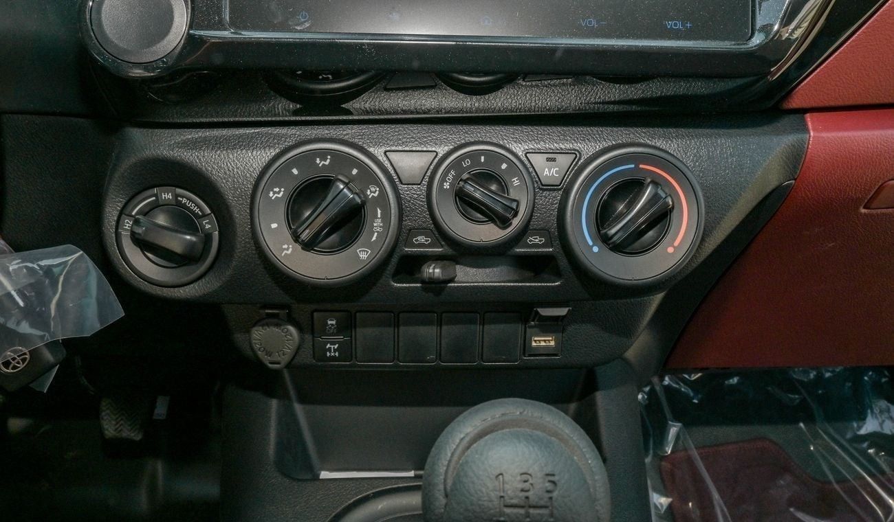 Toyota Hilux TOYOTA HILUX GLS , S/C 2.7L PETROL 4X4 M/T DIFFLOCK , STEEL BUMPER 2025 MODEL