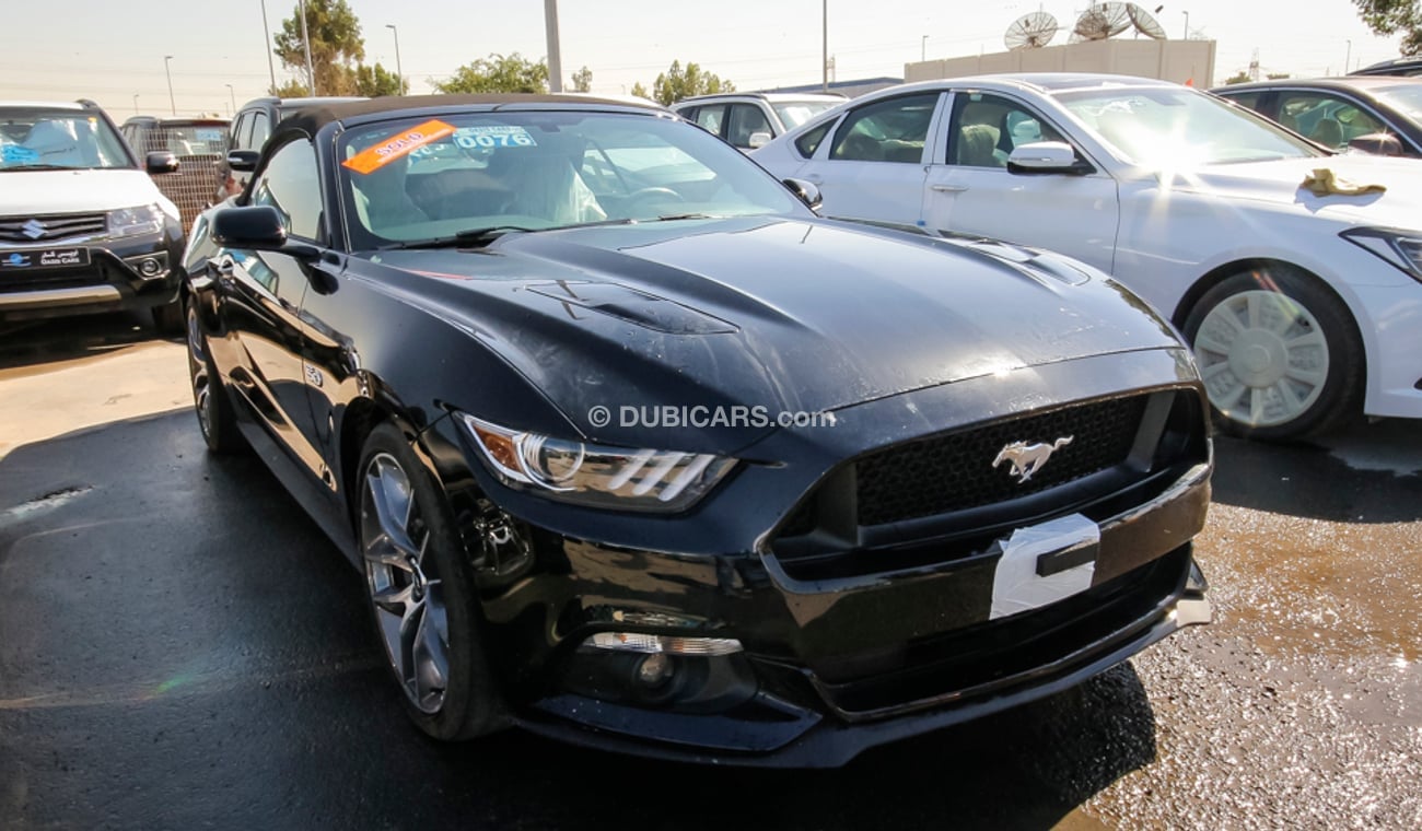 Ford Mustang GT FULL OPTION SOFT TOP CONVERTIBLE