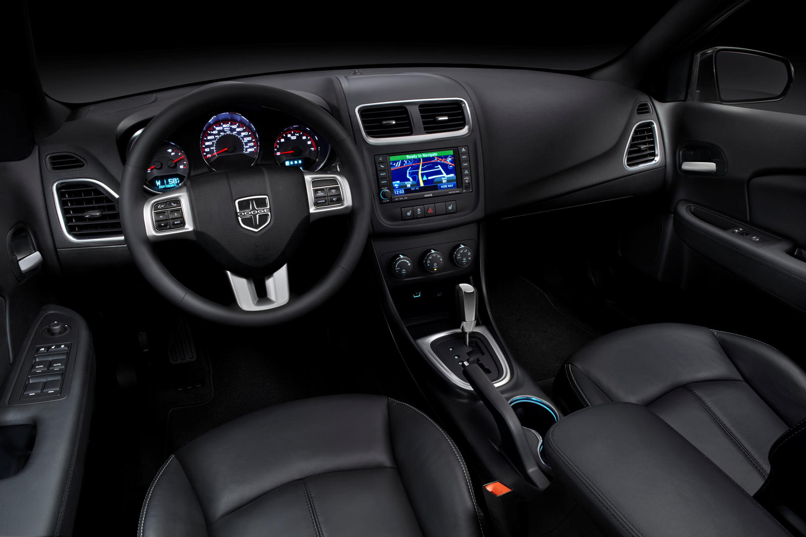 Dodge Avenger interior - Cockpit