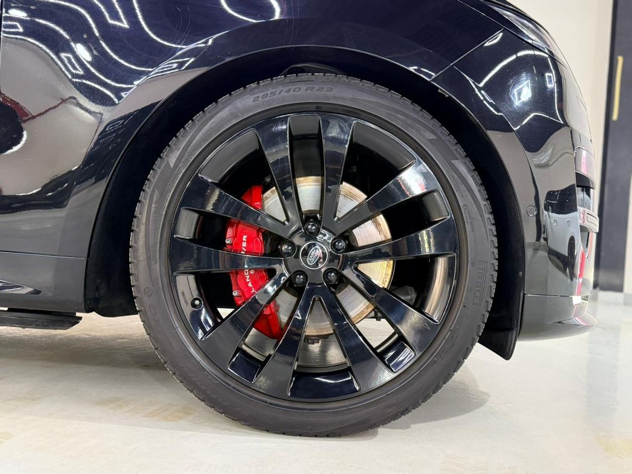 لاند روفر رينج روفر سبورت P400 DYNAMIC HSE 2024