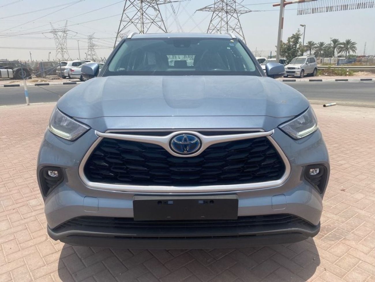 Toyota Highlander 2022 2.5L GLE HYBRID 4x4 FOR EXPORT