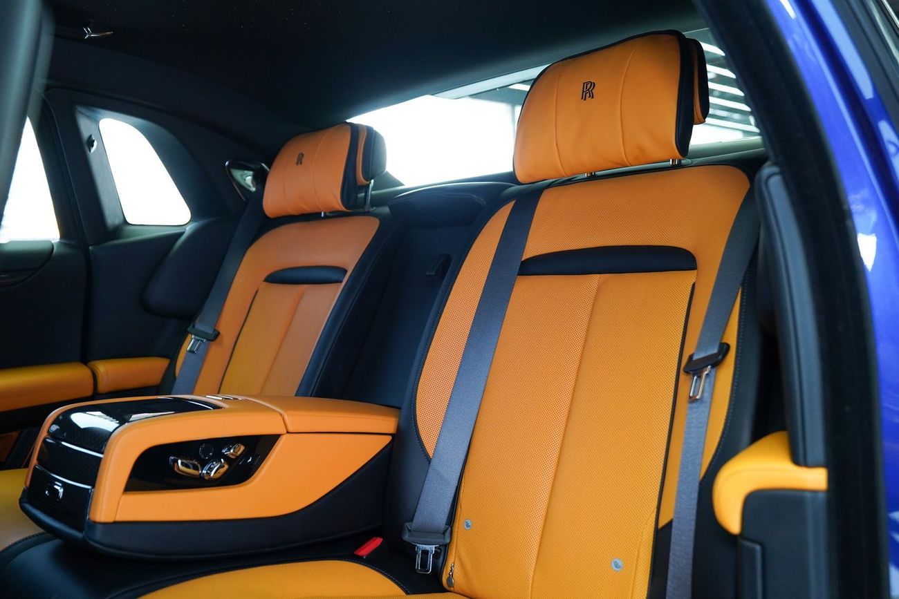 رولز رويس جوست 6.75T Short Wheelbase BLACK BADGE