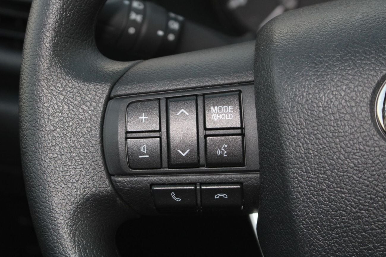 تويوتا هيلوكس TOYOTA HILUX 2.4L DIESEL 4WD DOUBLE CAB DLX-G AUTO