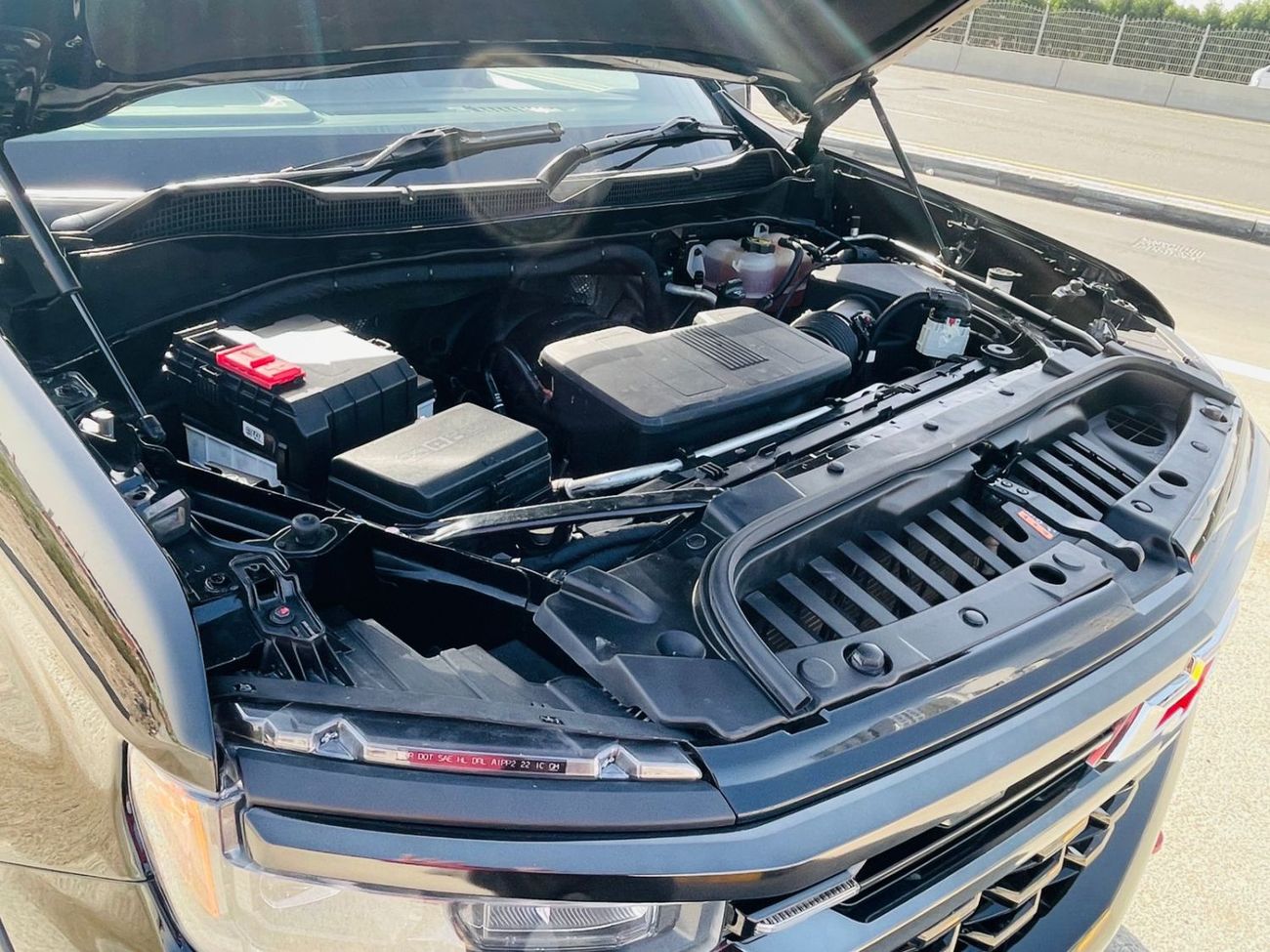 Chevrolet Silverado ZR2 Dual Cabin Pickup RHD 4WD 6.2L Eco tec3 V8 Petrol Engine Automatic 5 Seats 4 Doors