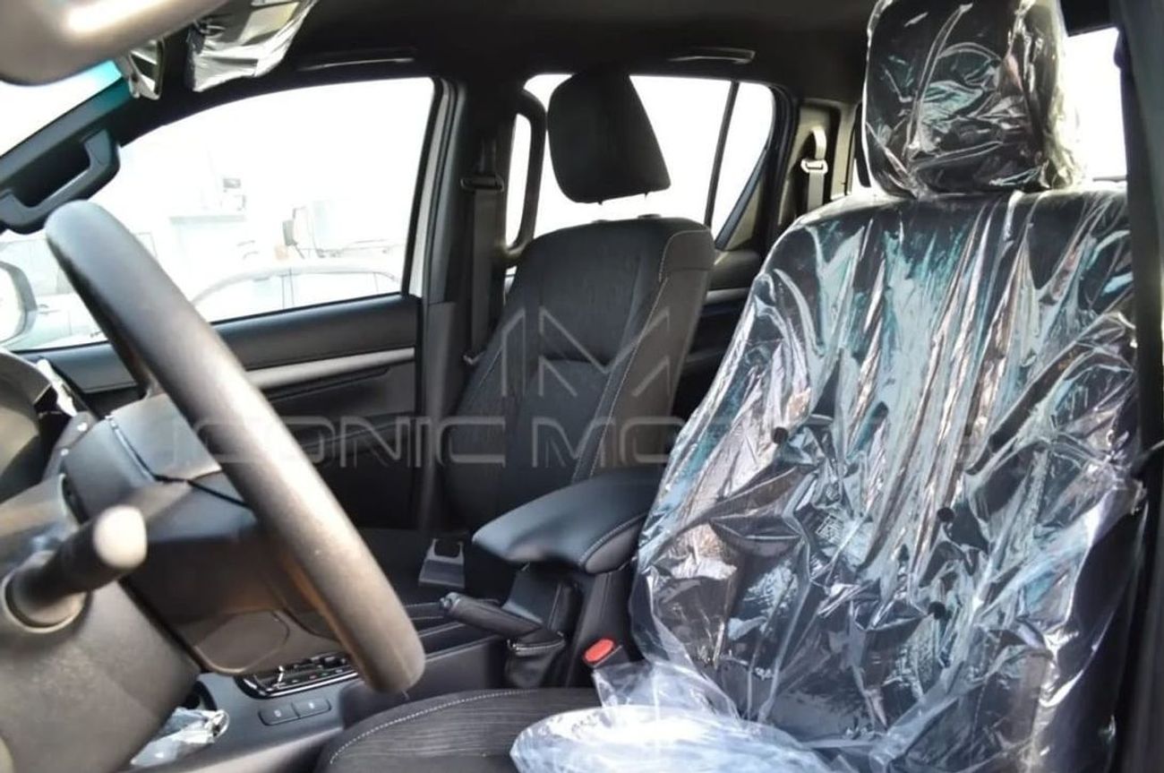 تويوتا هيلوكس 2025 TOYOTA HILUX ADVENTURE 4.0L PETROL