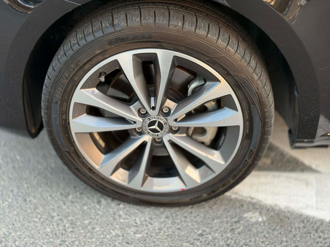 مرسيدس بنز V 250 GCC SPEC NEAT AND CLEAN